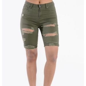 Distressed Skinny Shorts Olive Green